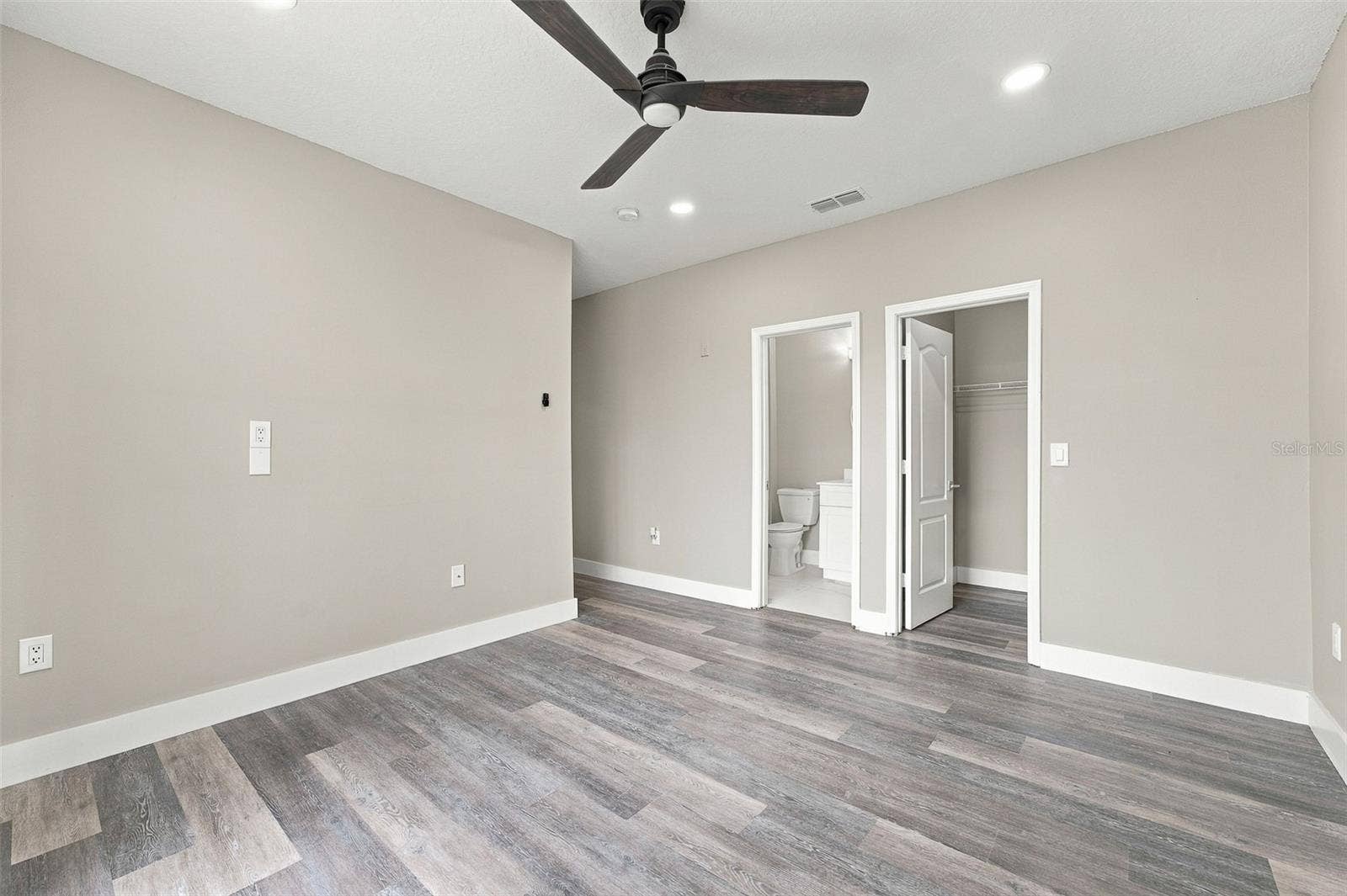 12020 VILLANOVA DRIVE, #107, Orlando, FL 32837 12020 VILLANOVA DRIVE, #107, Orlando, FL 32837