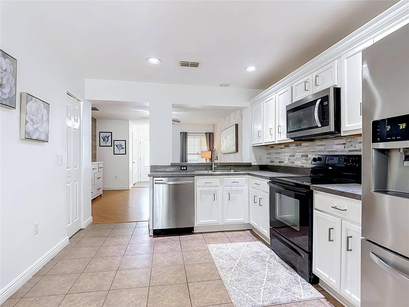 3115 SEAVIEW CASTLE DRIVE, Kissimmee, FL 34746 Kitchen