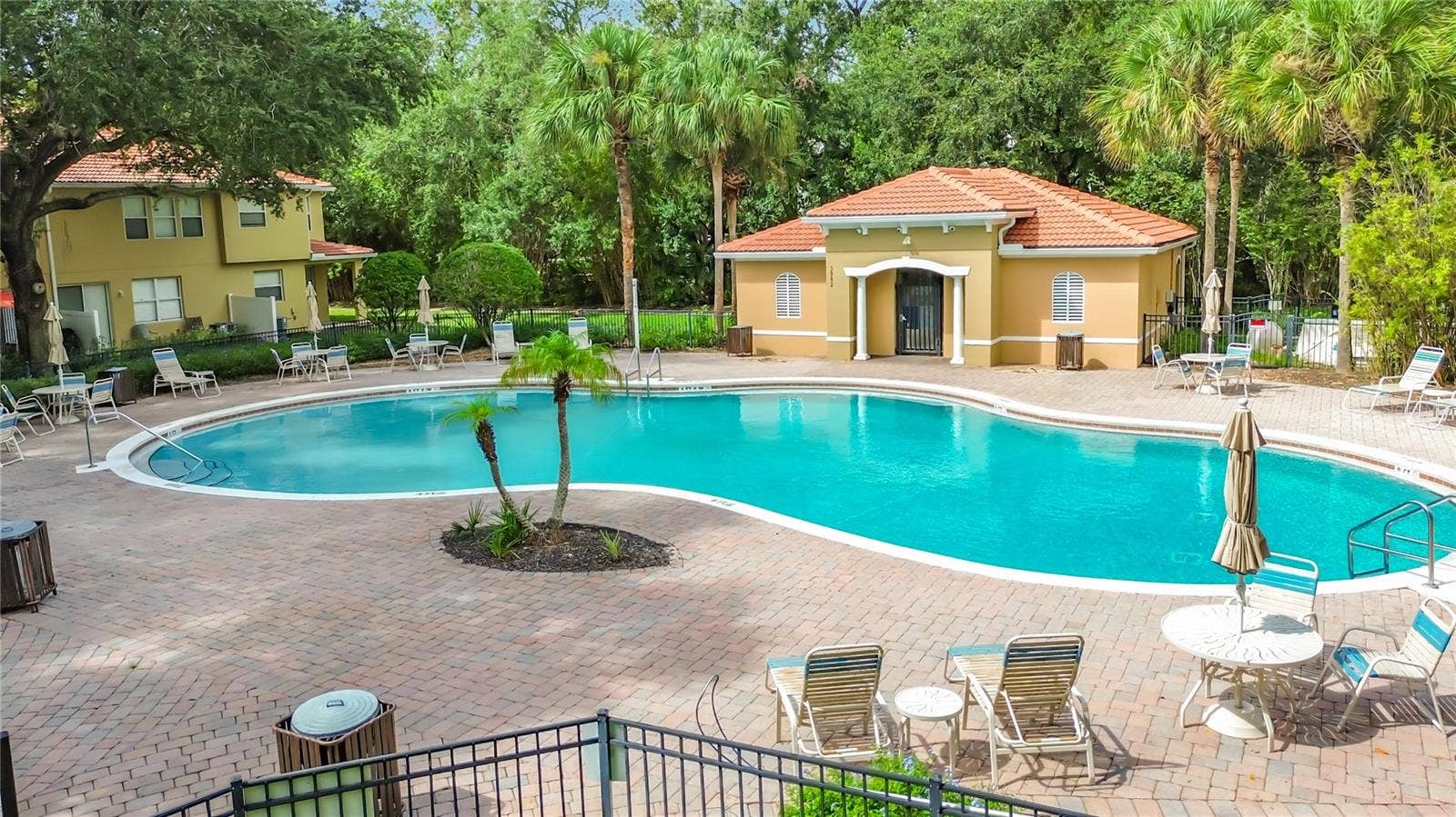 3115 SEAVIEW CASTLE DRIVE, Kissimmee, FL 34746 Pool & Clubhouse