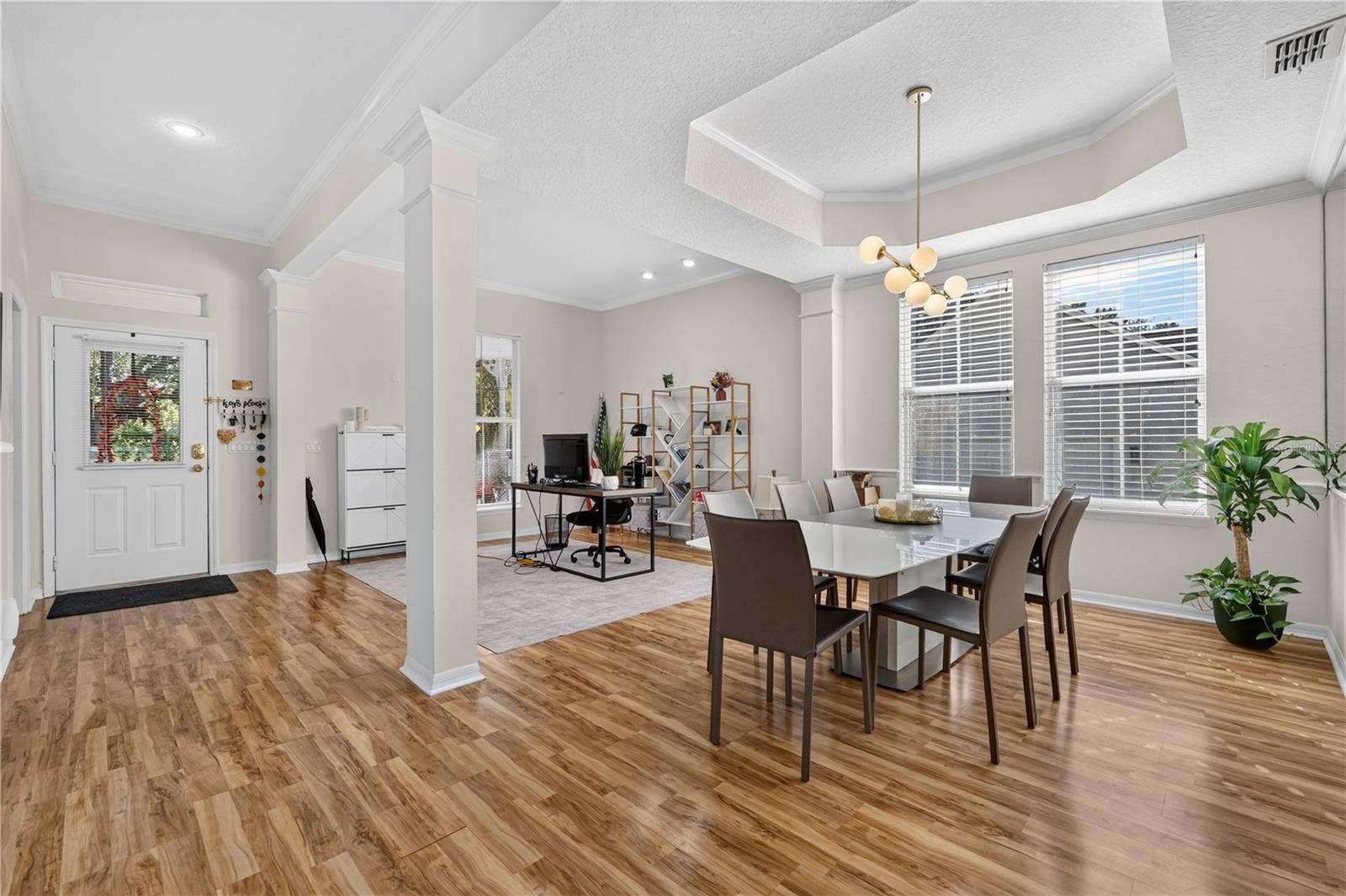 902 WATERSIDE DRIVE, Celebration, FL 34747 902 WATERSIDE DRIVE, Celebration, FL 34747