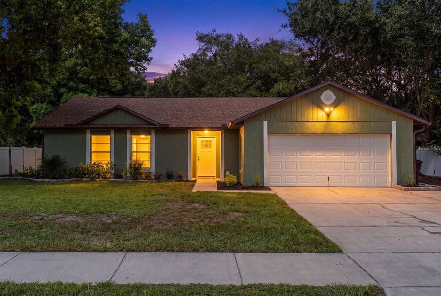 Property photo for 910 WHISLER COURT, St Cloud, FL