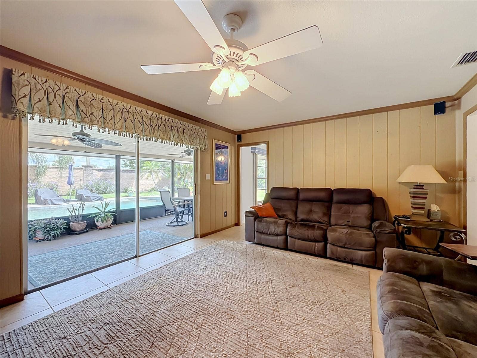 4148 FLORALWOOD COURT, Orlando, FL 32812 4148 FLORALWOOD COURT, Orlando, FL 32812