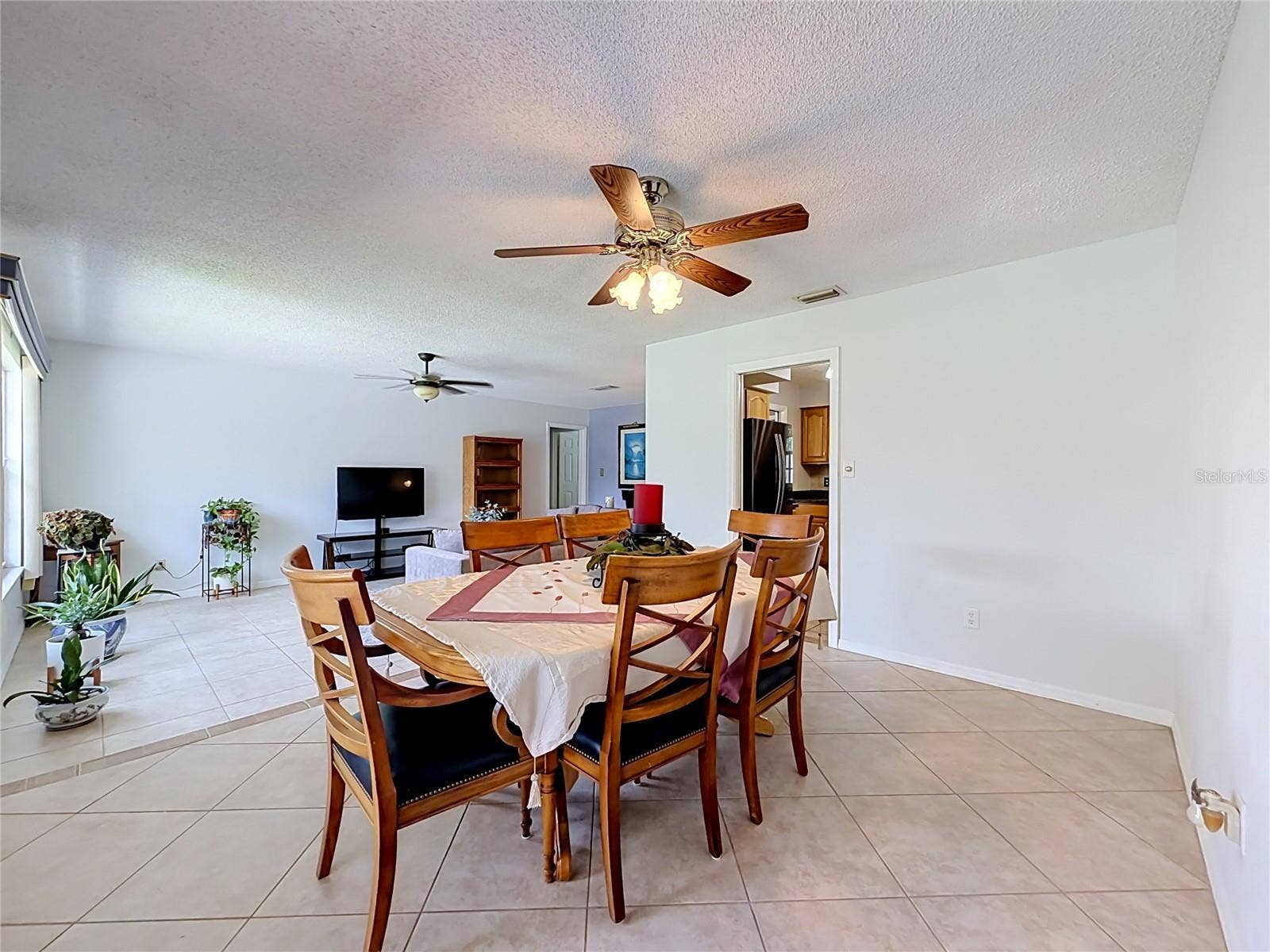4148 FLORALWOOD COURT, Orlando, FL 32812 4148 FLORALWOOD COURT, Orlando, FL 32812