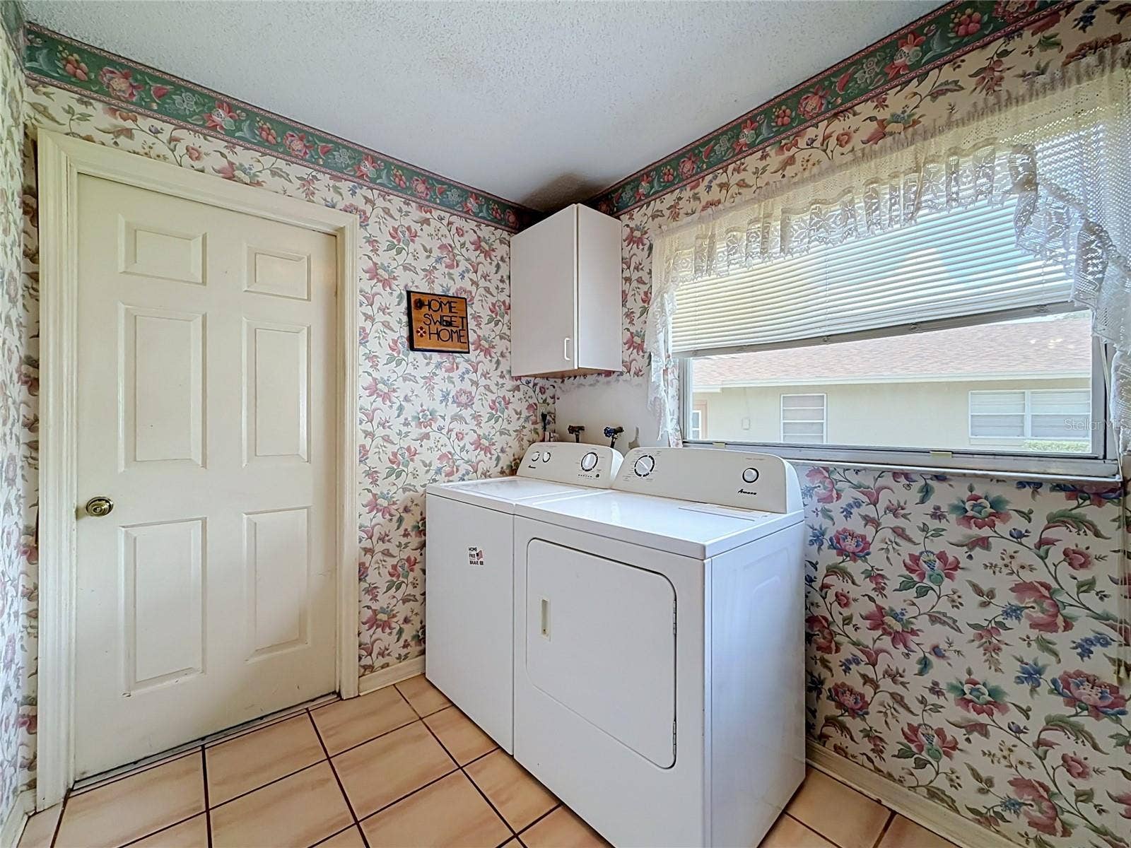 4148 FLORALWOOD COURT, Orlando, FL 32812 4148 FLORALWOOD COURT, Orlando, FL 32812