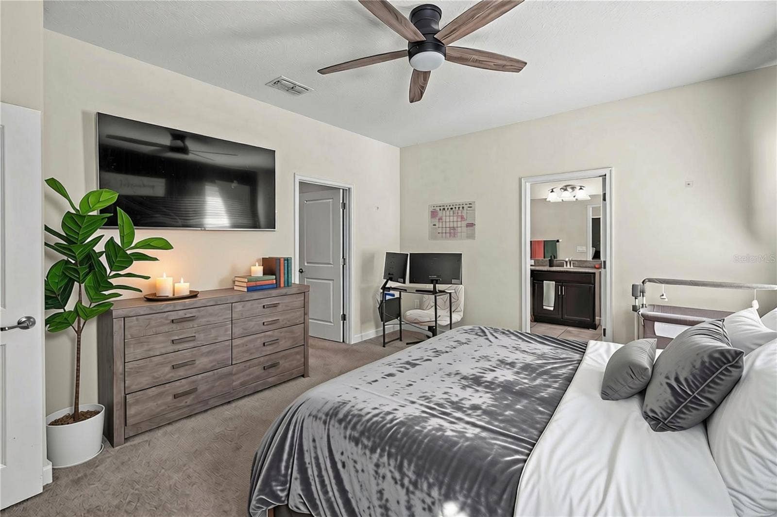11658 MYSTERY LANE, Orlando, FL 32832 Virtually Enhanced