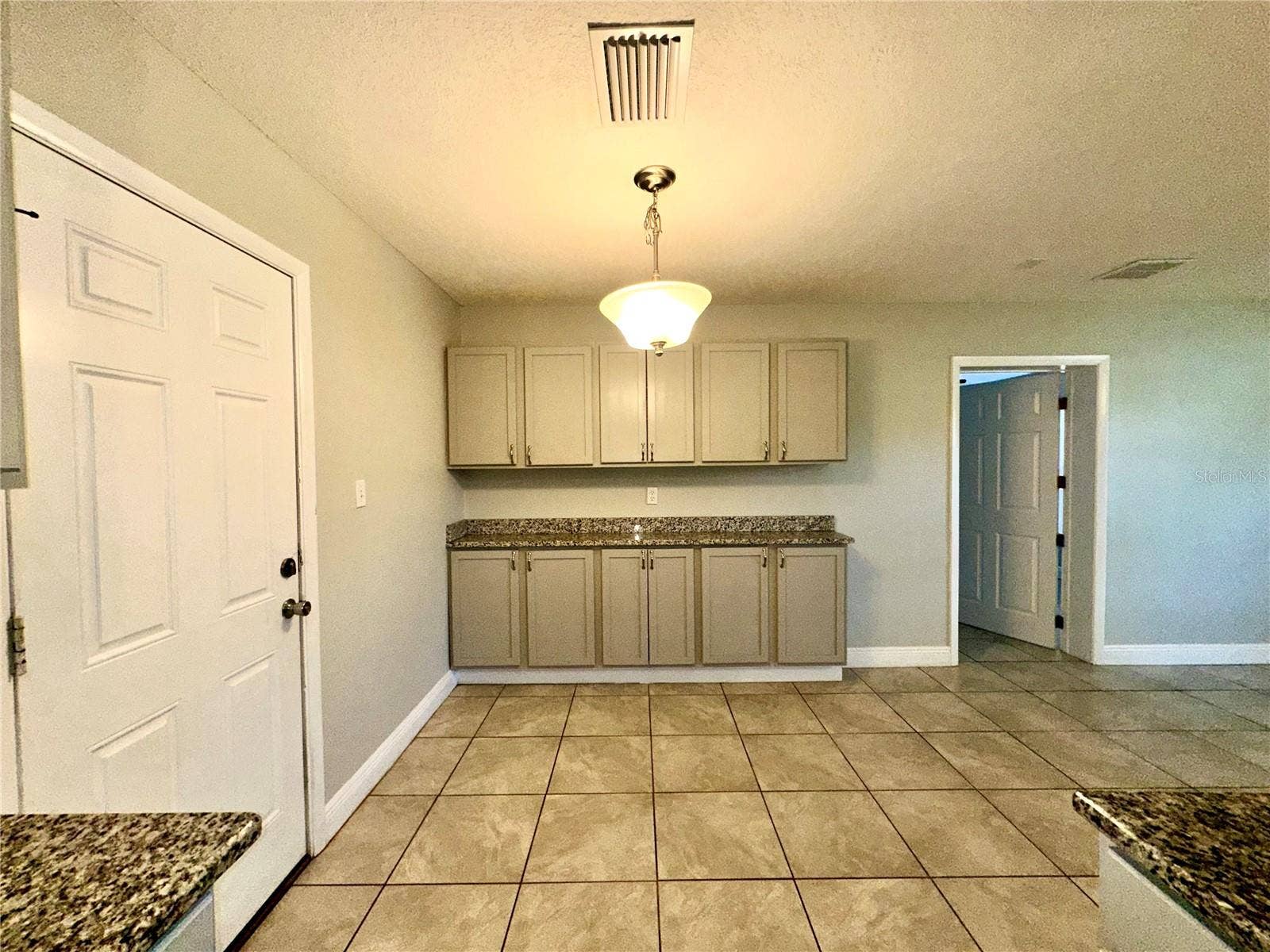 116 N COLLEGE STREET, #A, Leesburg, FL 34748 116 N COLLEGE STREET, #A, Leesburg, FL 34748