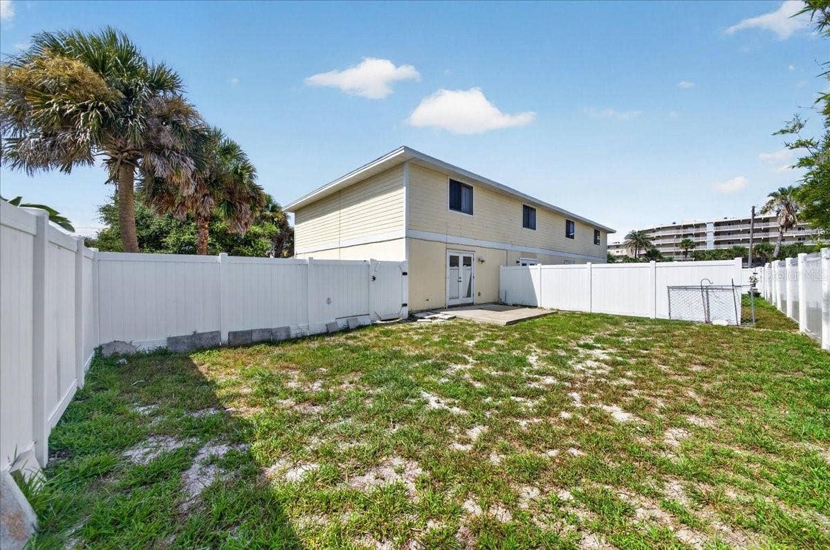 Unit 841 backyard