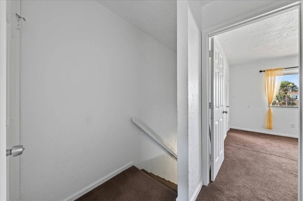 Unit 845 upstairs hallway