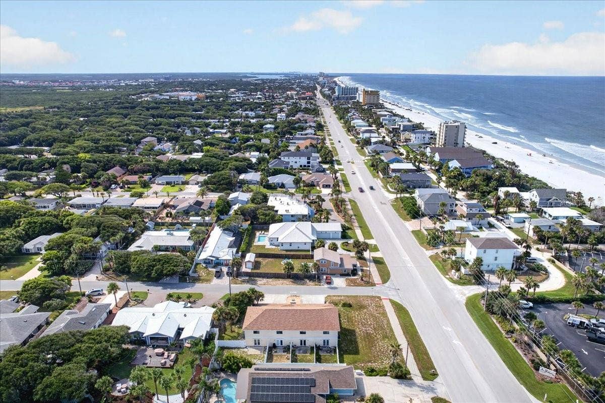 841 E 14TH AVENUE, New Smyrna Beach, FL 32169