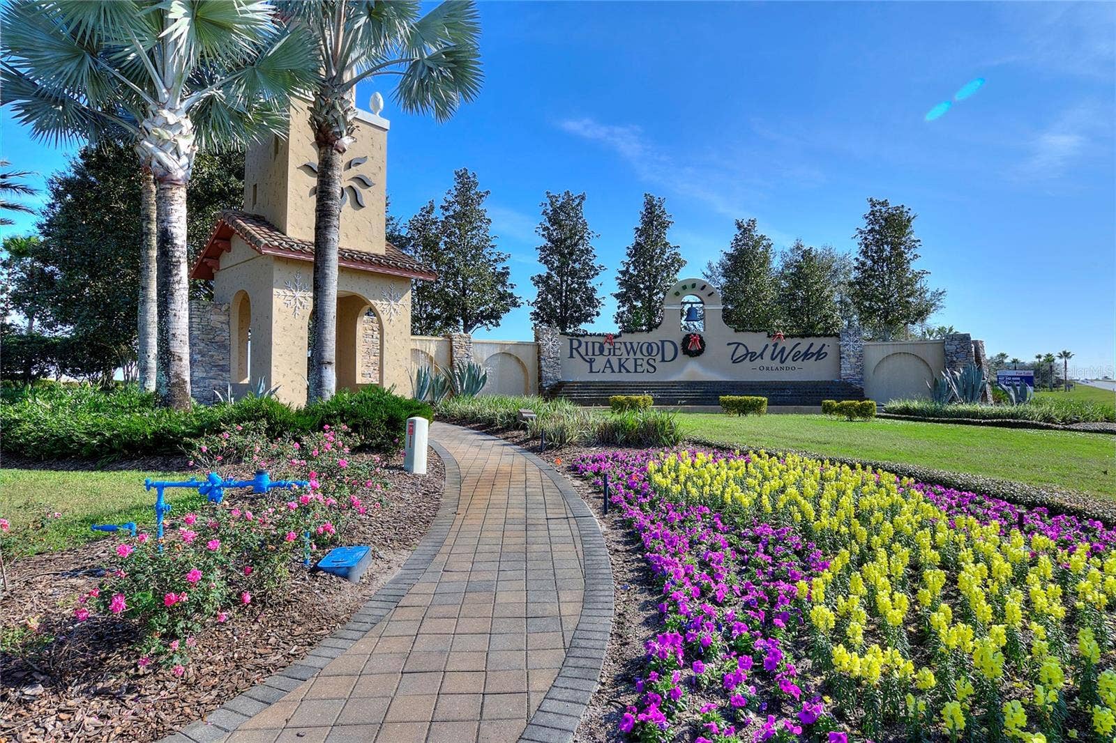 217 FLEMING LN, Davenport, FL 33837 Ridgewood Lakes entrance at corner of Rt 27 and Ridgewood Lakes Blvd