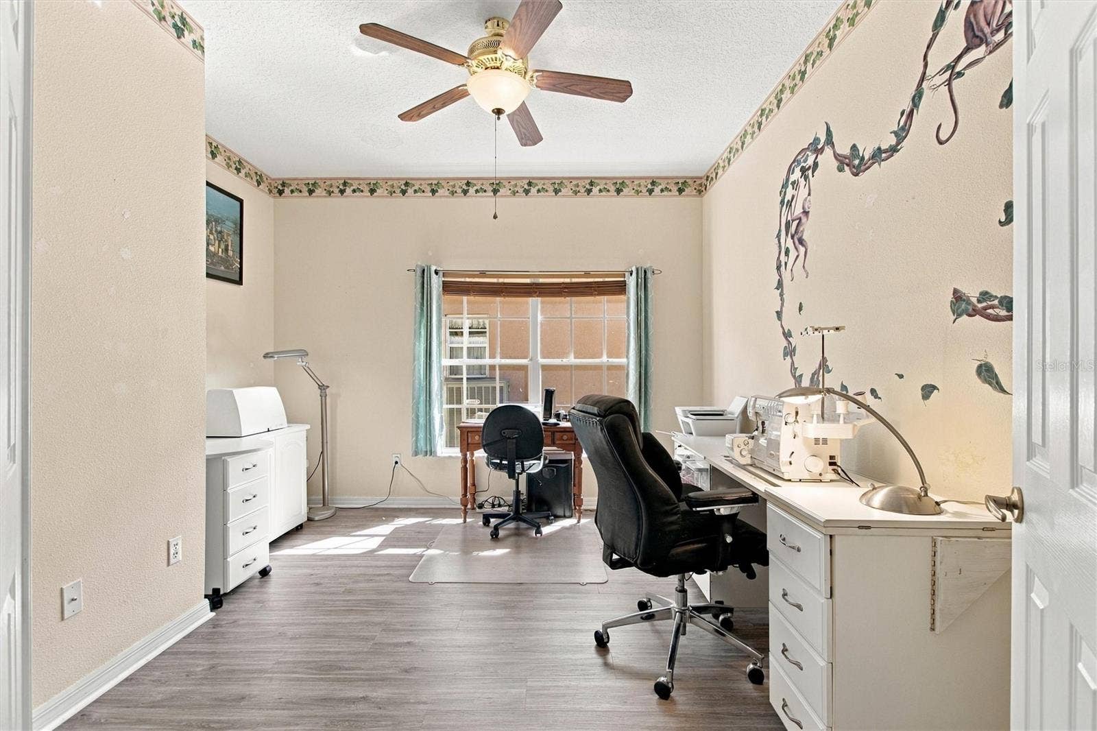 217 FLEMING LN, Davenport, FL 33837 Office
