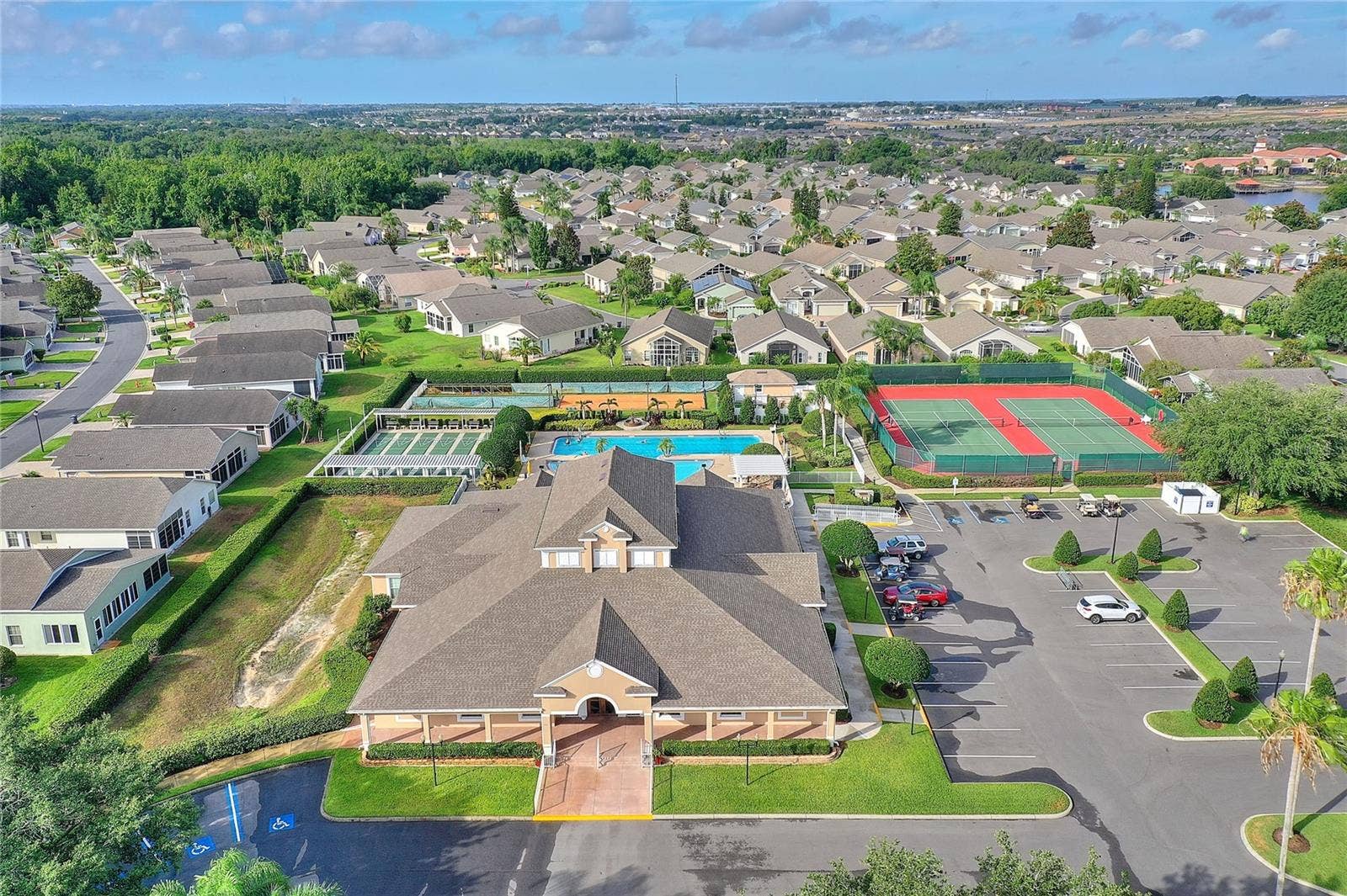 217 FLEMING LN, Davenport, FL 33837 High Vista 55+ private clubhouse