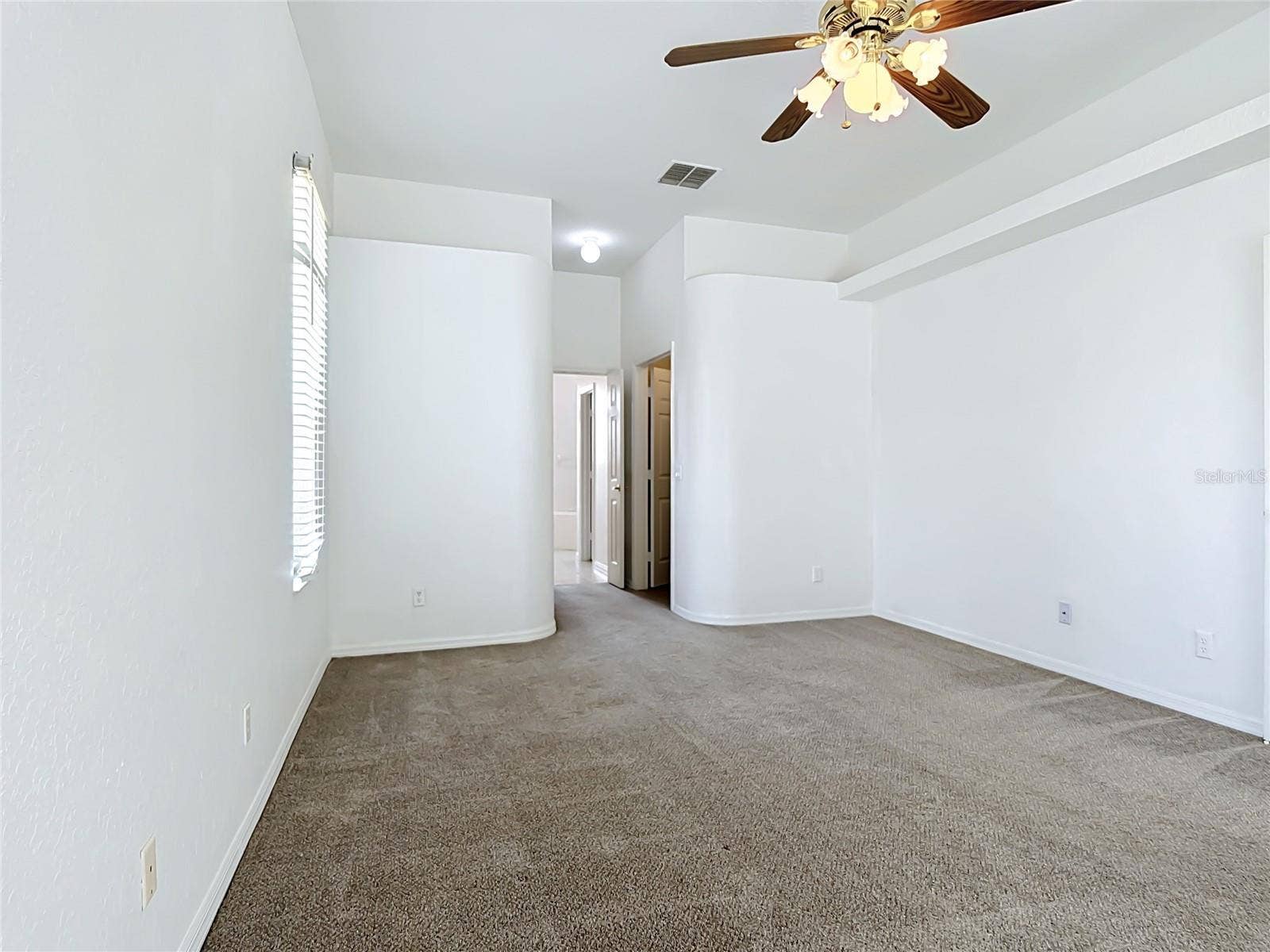 957 VIA BIANCA DRIVE, Davenport, FL 33896