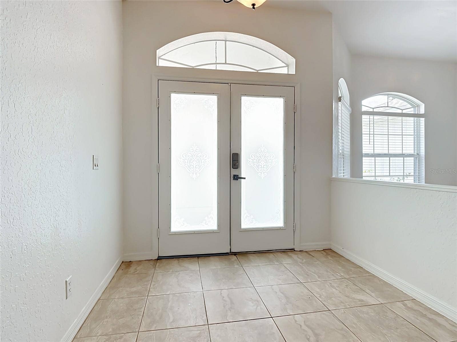 957 VIA BIANCA DRIVE, Davenport, FL 33896