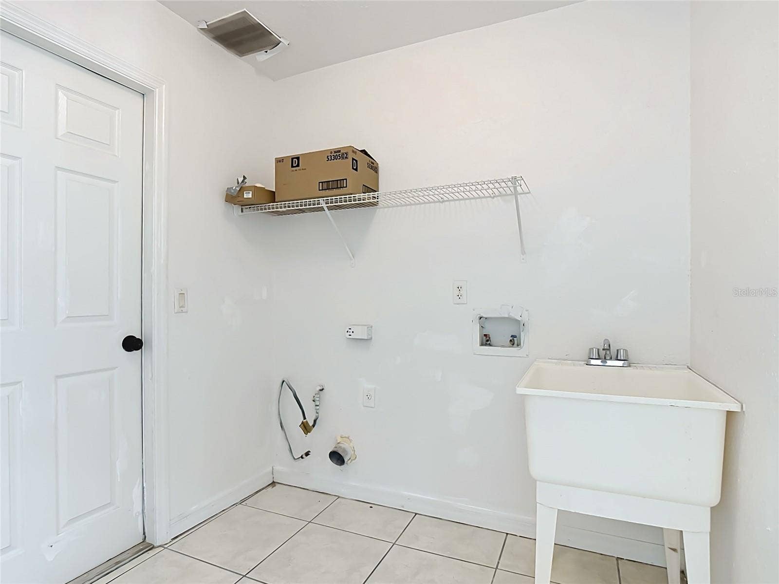 957 VIA BIANCA DRIVE, Davenport, FL 33896