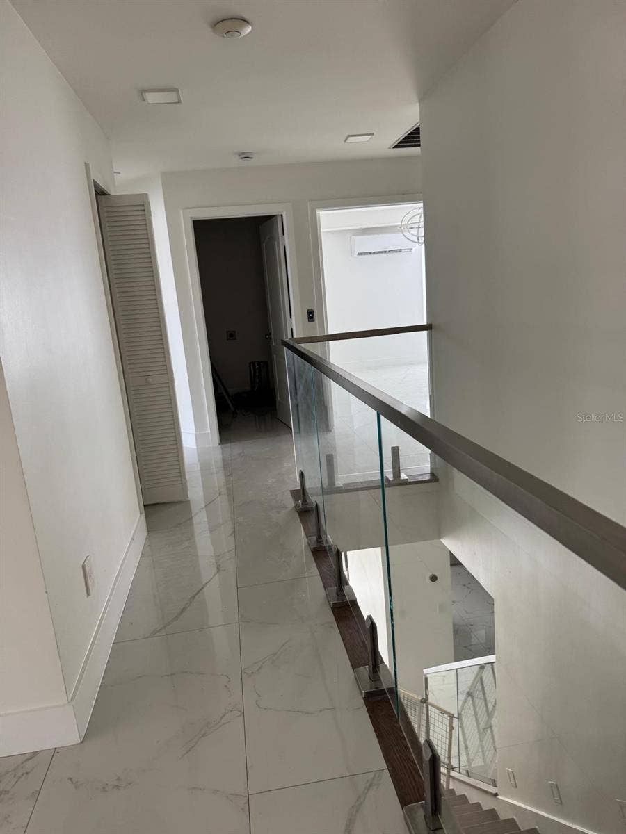 6013 FENDER COURT, Orlando, FL 32837 HALL SECOND FLOOR