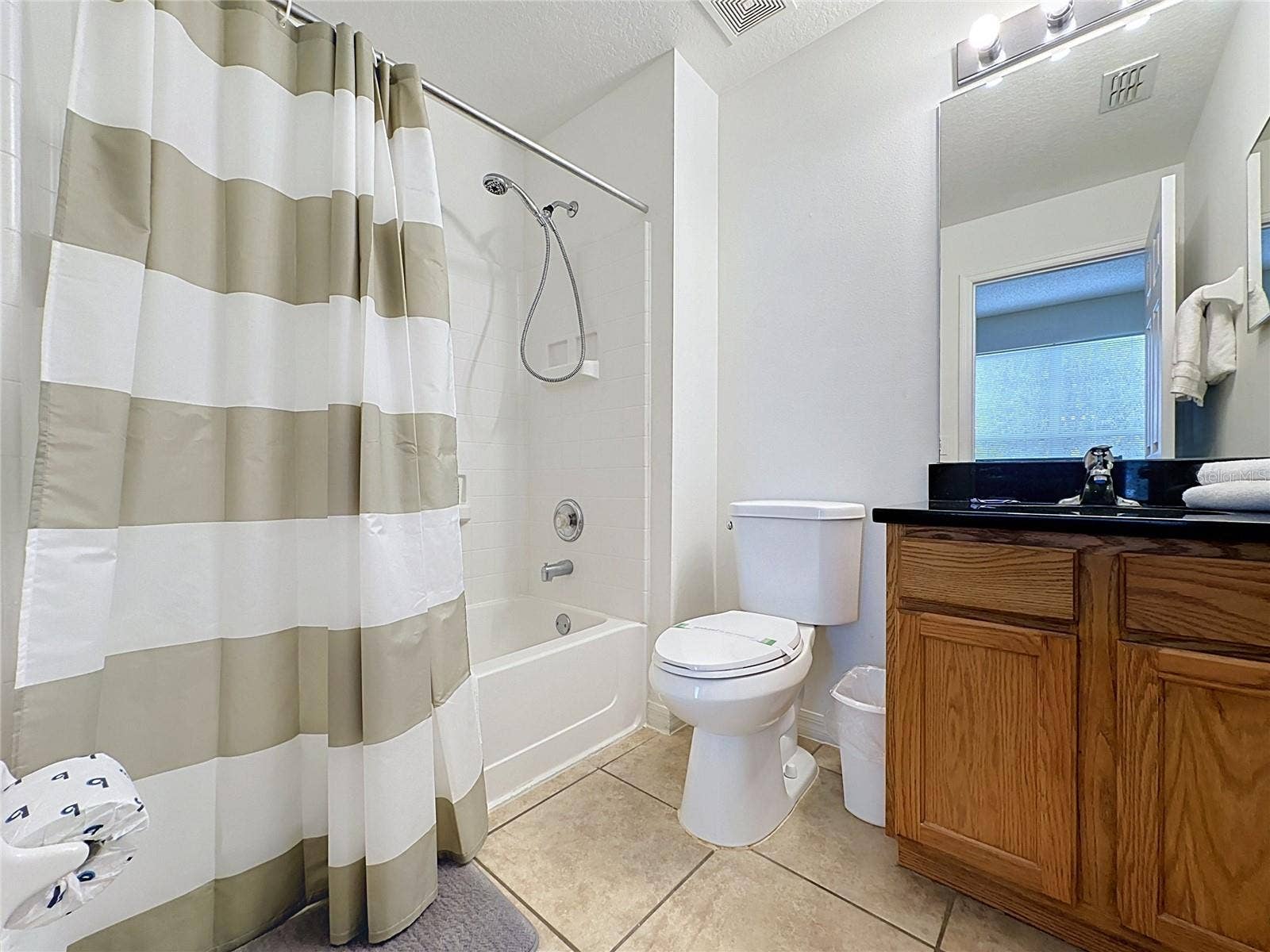 3029 BARBADOS LN, Haines City, FL 33844 Ensuite Bathroom #2