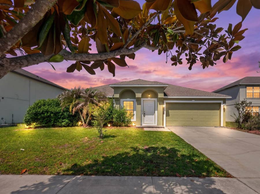 Property photo for 4020 SUNNY DAY WAY, Kissimmee, FL