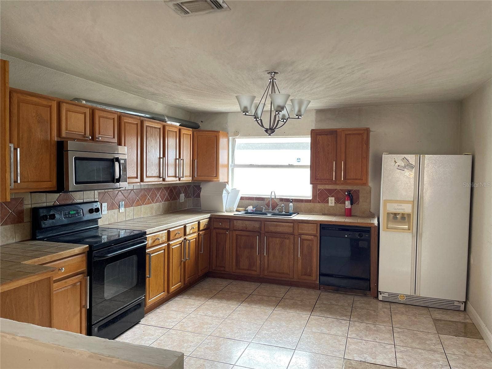 1112 OCEAN STREET, Kissimmee, FL 34744 1112 OCEAN STREET, Kissimmee, FL 34744