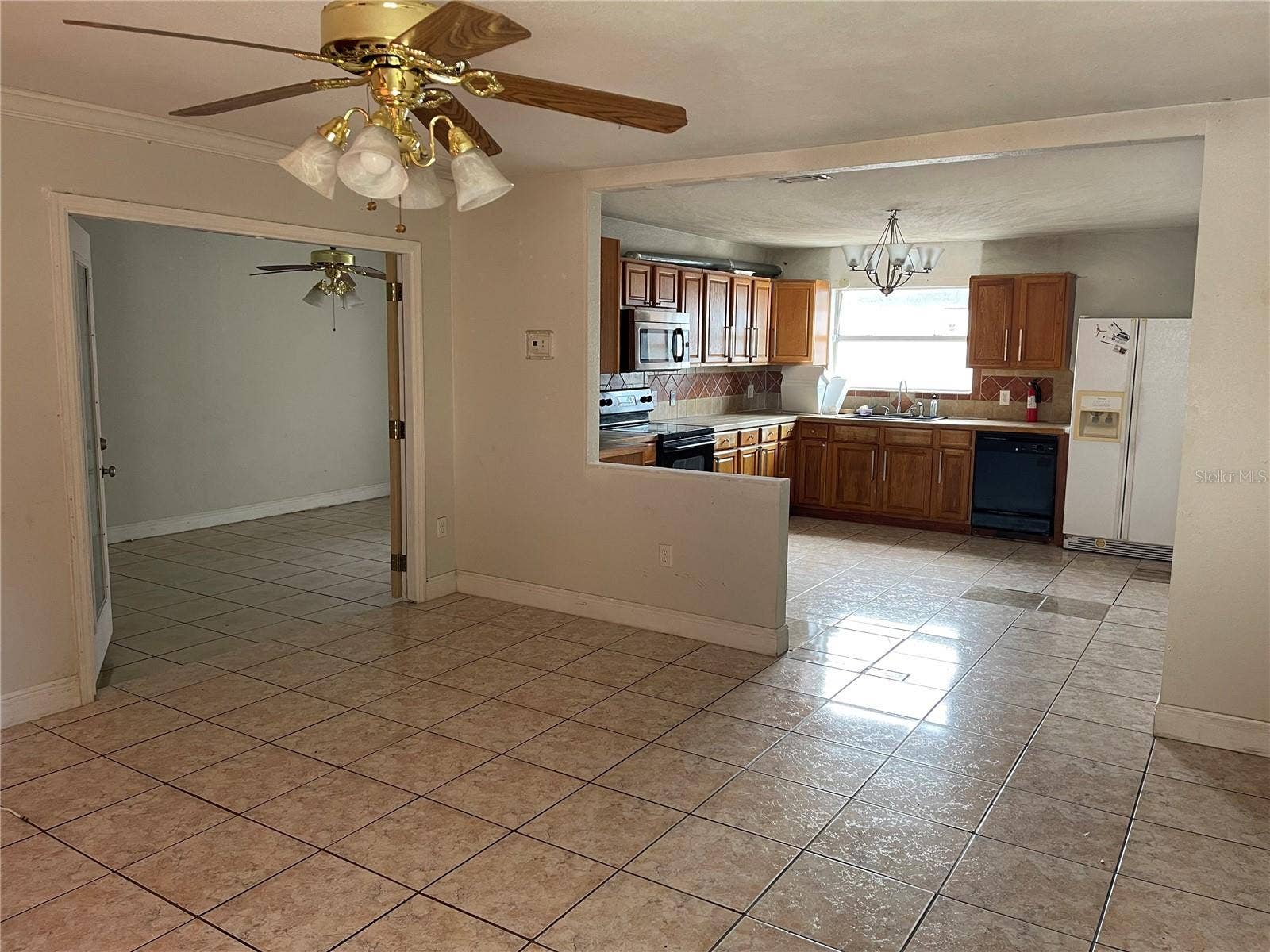 1112 OCEAN STREET, Kissimmee, FL 34744 1112 OCEAN STREET, Kissimmee, FL 34744