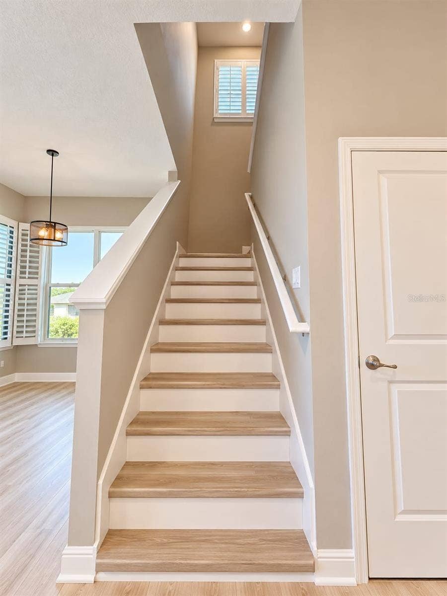 8582 POWDER RIDGE TRAIL, Windermere, FL 34786