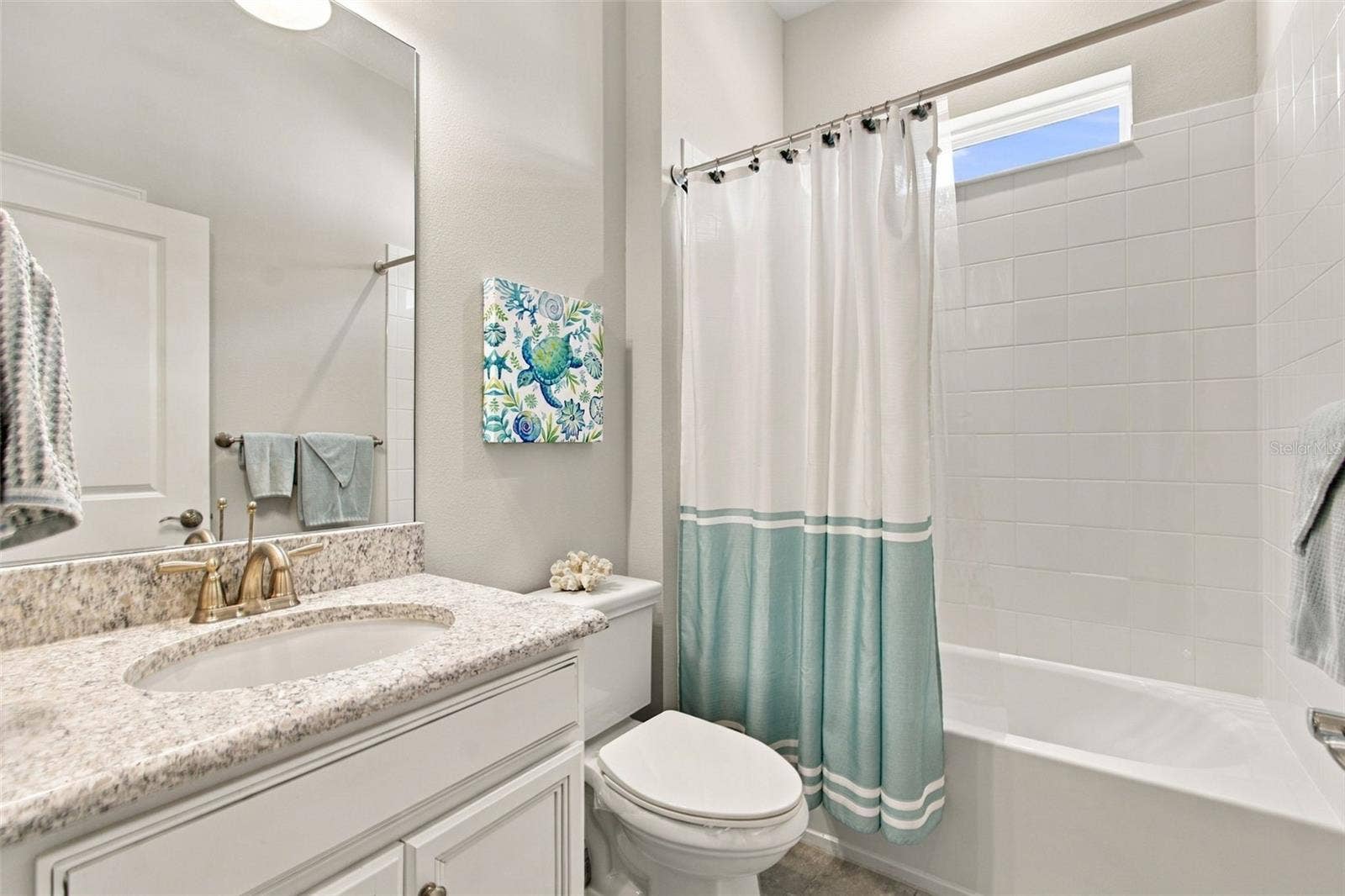 4085 VIA TOLEDO COURT, Poinciana, FL 34759 Hall Bath 2