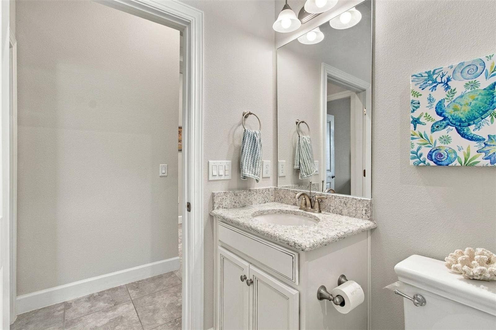 4085 VIA TOLEDO COURT, Poinciana, FL 34759 Hall Bath 2