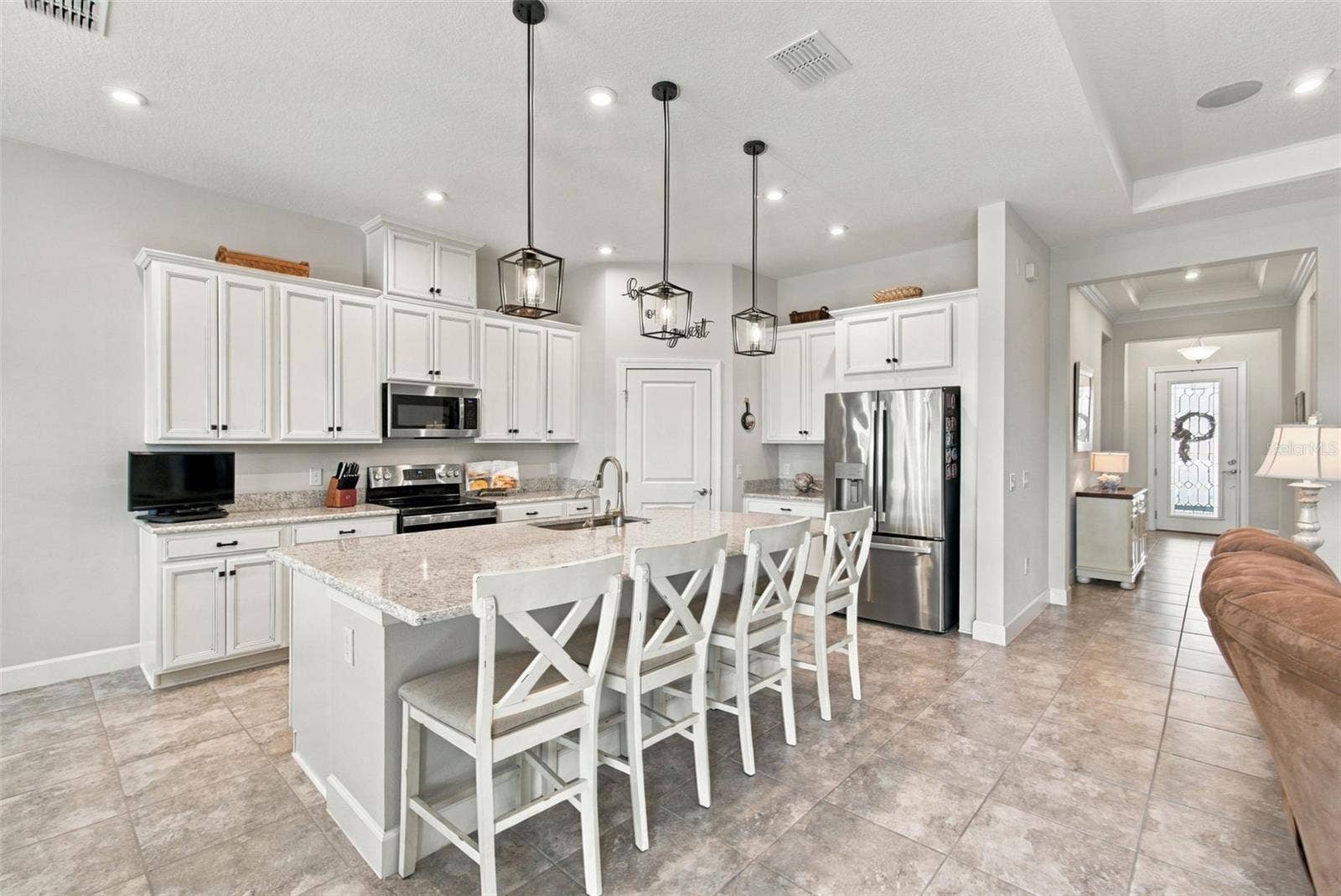 4085 VIA TOLEDO COURT, Poinciana, FL 34759 Kitchen Island