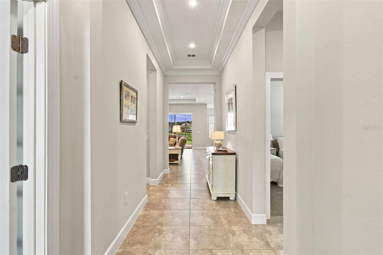4085 VIA TOLEDO COURT, Poinciana, FL 34759 Generous ENTRY FOYER