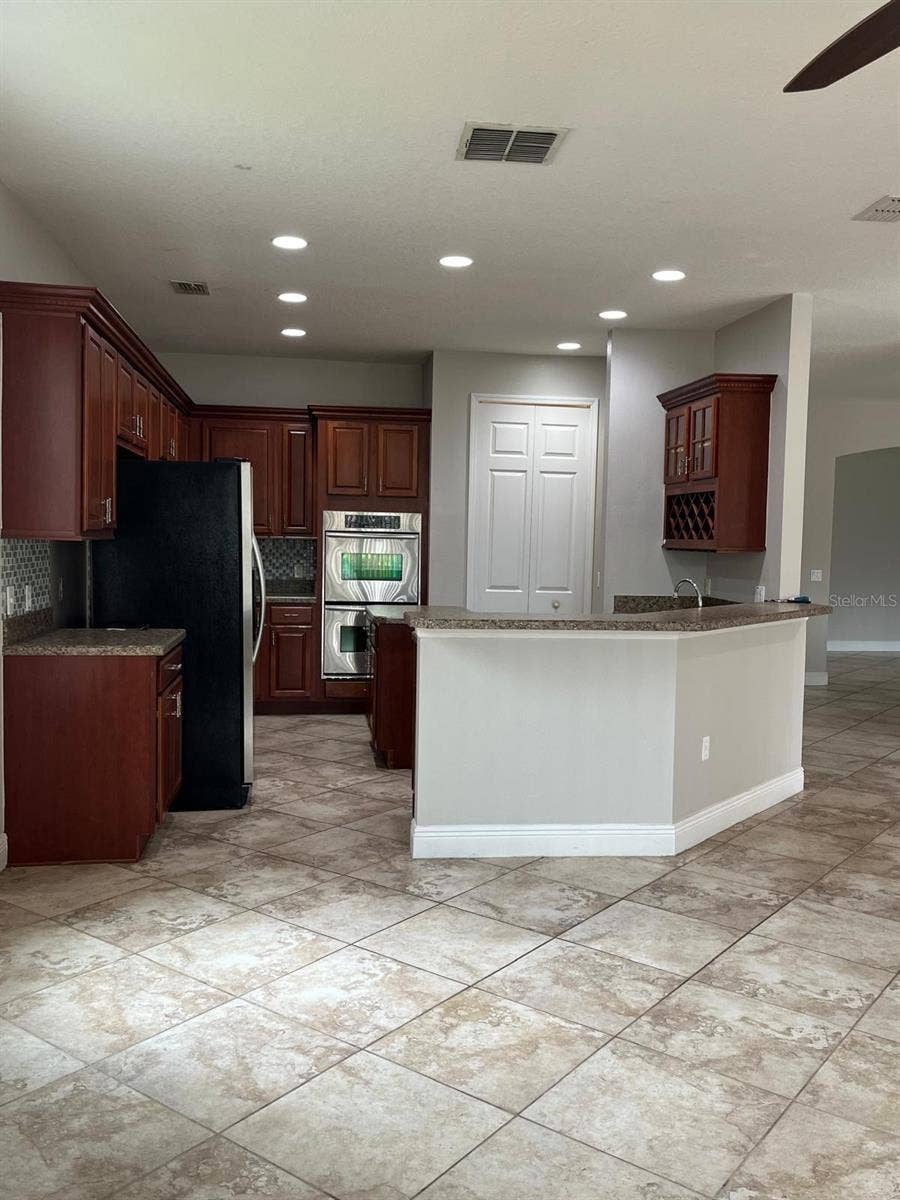 3811 EAGLE ISLES CIRCLE, Kissimmee, FL 34746 3811 EAGLE ISLES CIRCLE, Kissimmee, FL 34746