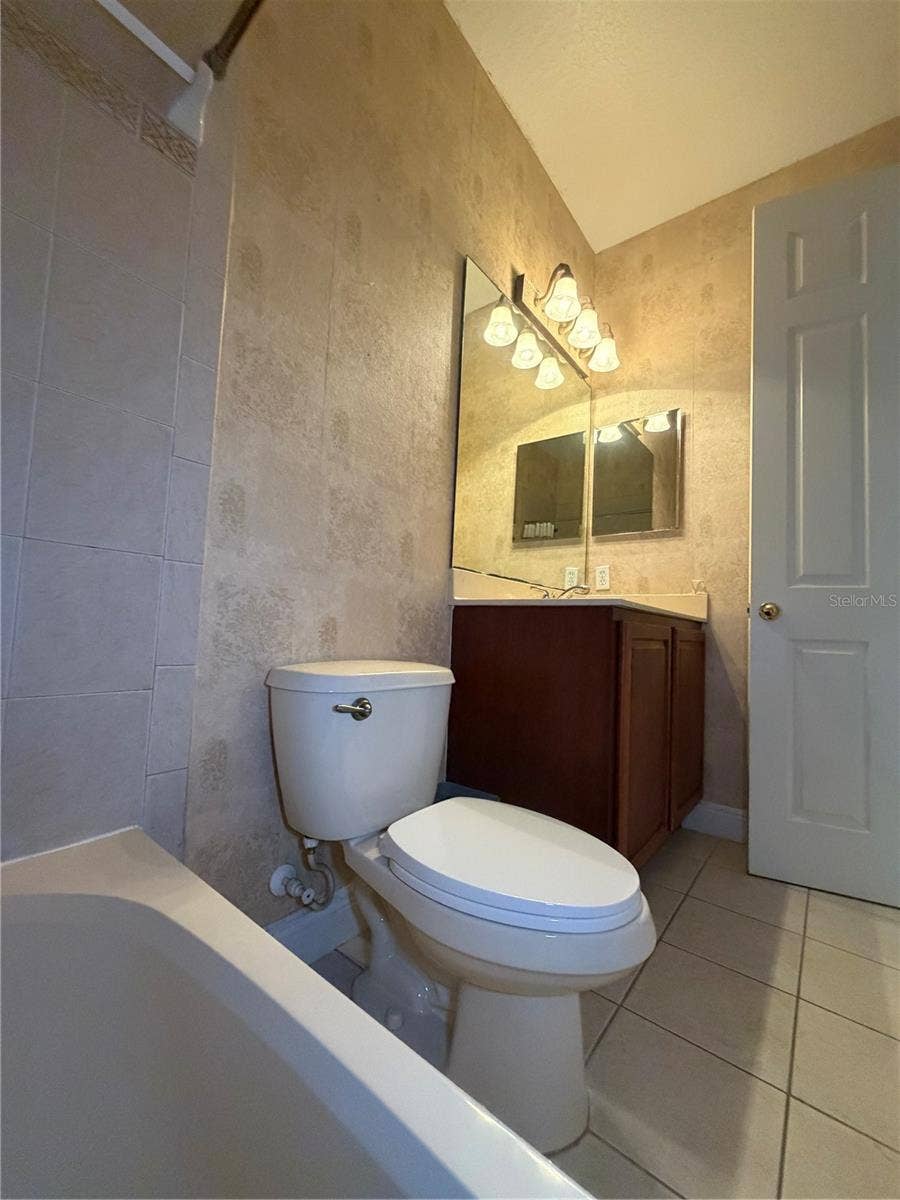 3811 EAGLE ISLES CIRCLE, Kissimmee, FL 34746 3811 EAGLE ISLES CIRCLE, Kissimmee, FL 34746