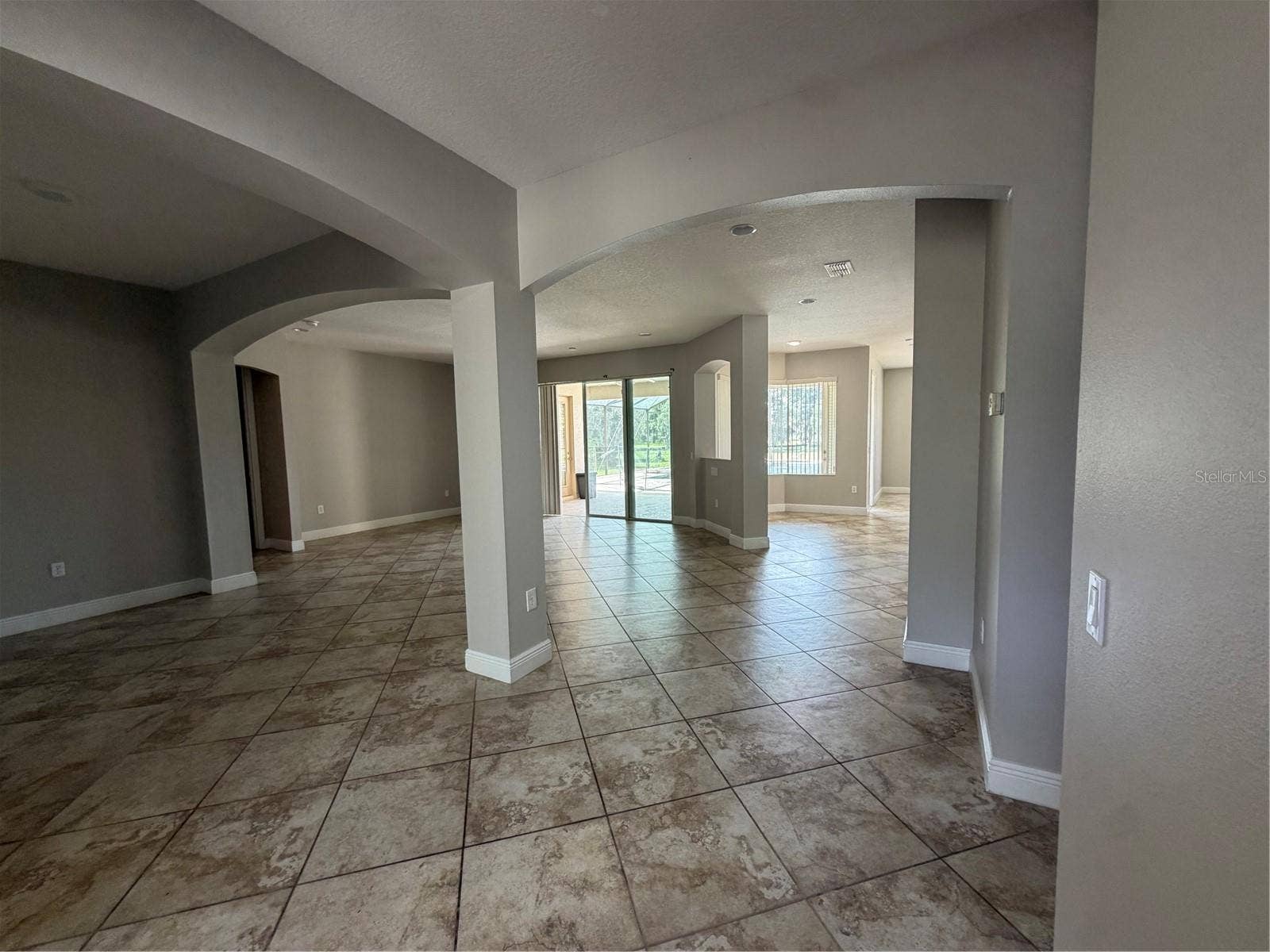 3811 EAGLE ISLES CIRCLE, Kissimmee, FL 34746 3811 EAGLE ISLES CIRCLE, Kissimmee, FL 34746