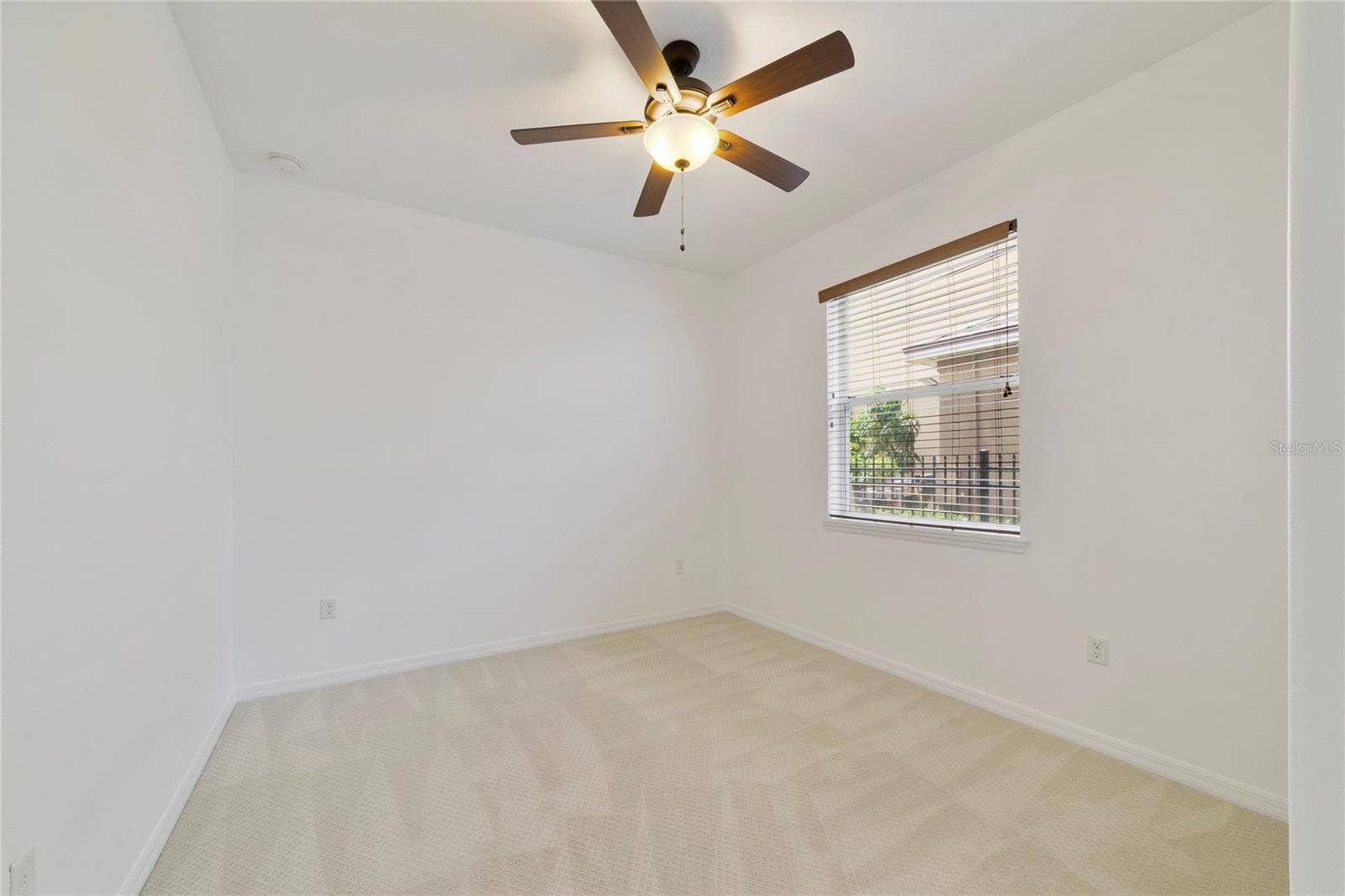 8036 CRUSHED PEPPER AVENUE, Orlando, FL 32817 8036 CRUSHED PEPPER AVENUE, Orlando, FL 32817