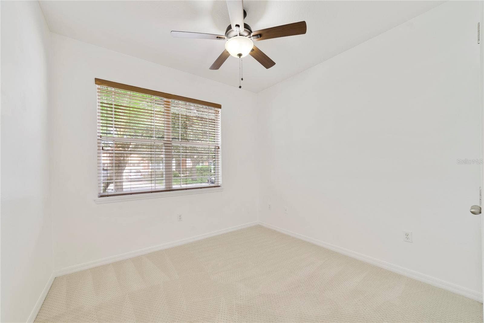 8036 CRUSHED PEPPER AVENUE, Orlando, FL 32817 8036 CRUSHED PEPPER AVENUE, Orlando, FL 32817