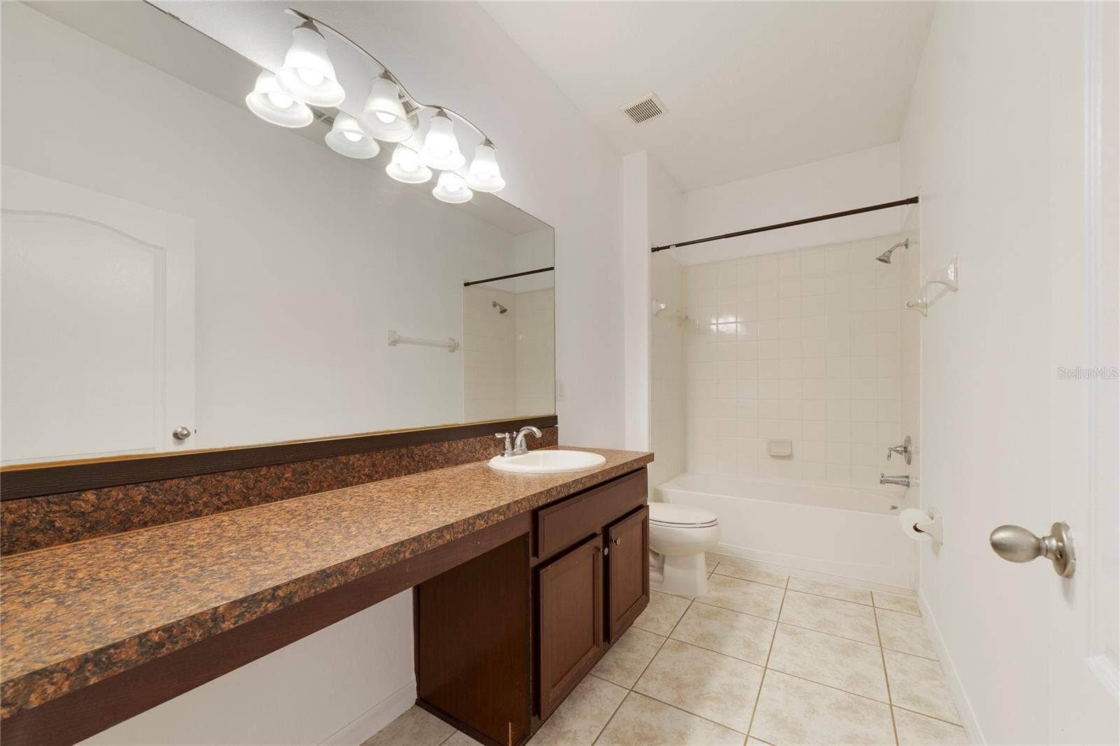8036 CRUSHED PEPPER AVENUE, Orlando, FL 32817 8036 CRUSHED PEPPER AVENUE, Orlando, FL 32817