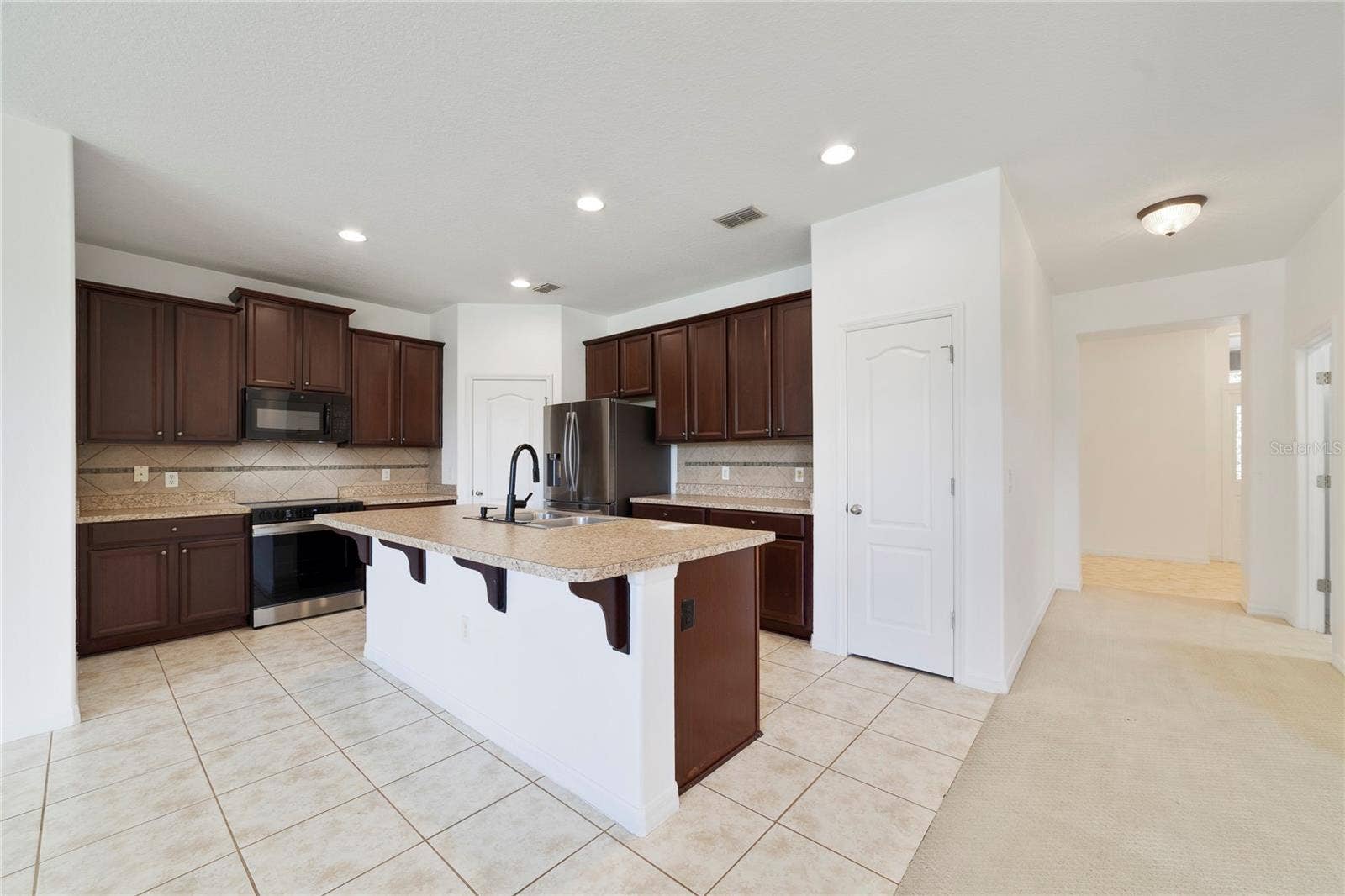 8036 CRUSHED PEPPER AVENUE, Orlando, FL 32817 8036 CRUSHED PEPPER AVENUE, Orlando, FL 32817
