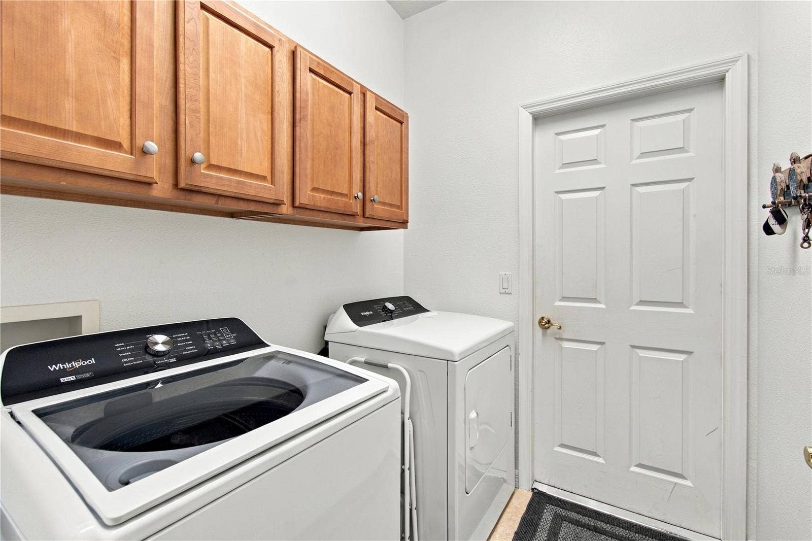 LAUNDRY ROOM W/NEW WASHER/DRYER(2026)