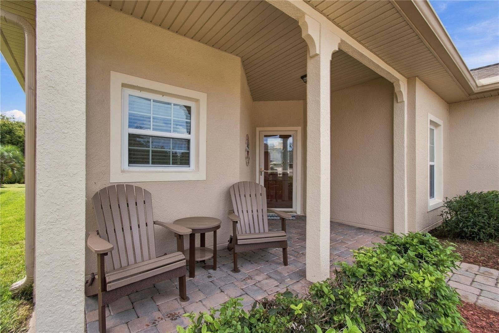 FRONT PORCH ENTRY