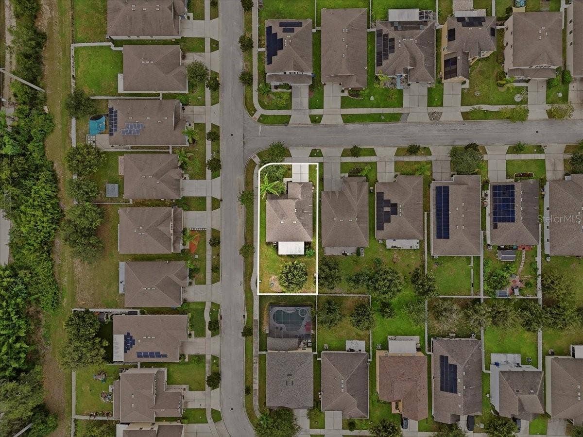 724 PATACHES PLACE, Groveland, FL 34736