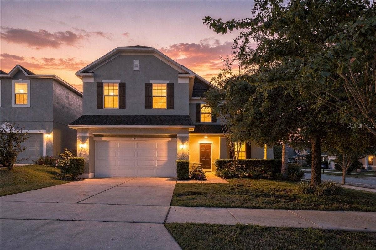 724 PATACHES PLACE, Groveland, FL 34736