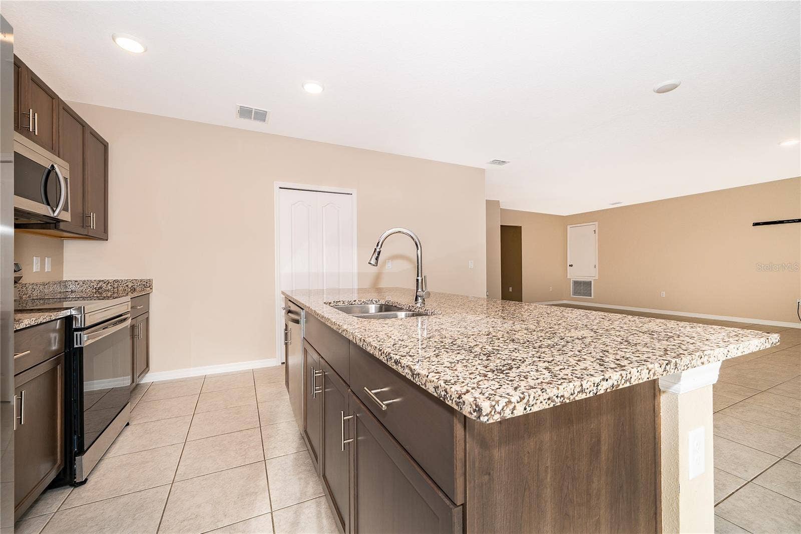173 BIG BLACK DRIVE, Poinciana, FL 34759 173 BIG BLACK DRIVE, Poinciana, FL 34759