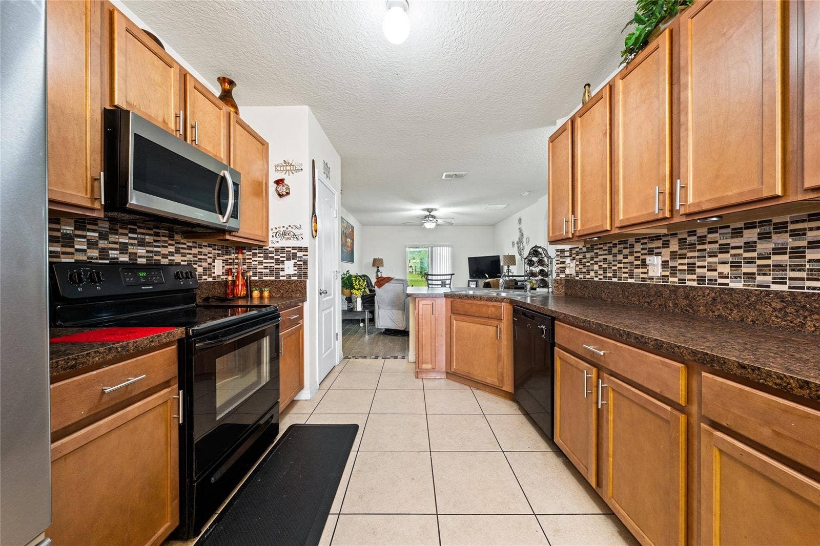 3021 SANGRIA STREET, Kissimmee, FL 34744