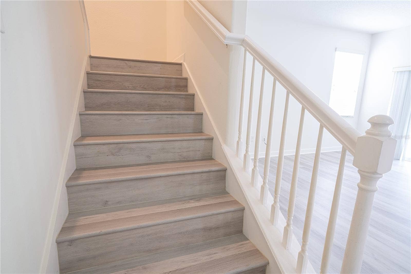 15663 SIGNATURE DRIVE, Winter Garden, FL 34787 15663 SIGNATURE DRIVE, Winter Garden, FL 34787