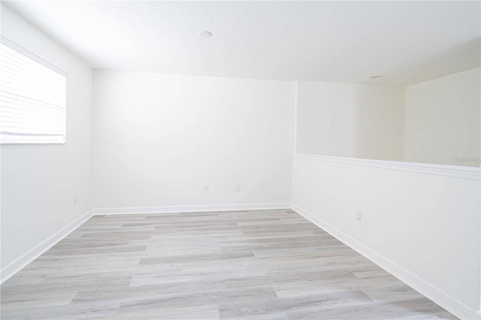 15663 SIGNATURE DRIVE, Winter Garden, FL 34787 15663 SIGNATURE DRIVE, Winter Garden, FL 34787