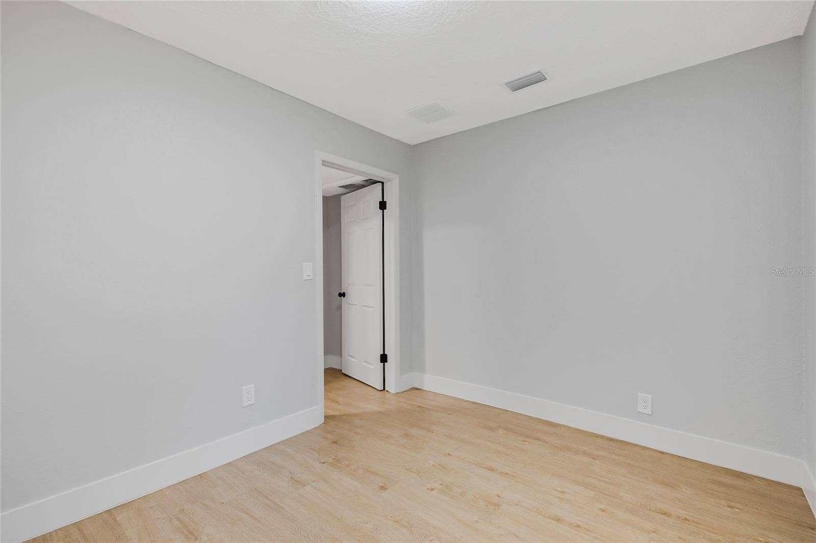 13 N VAN BUREN AVENUE, Orlando, FL 32811