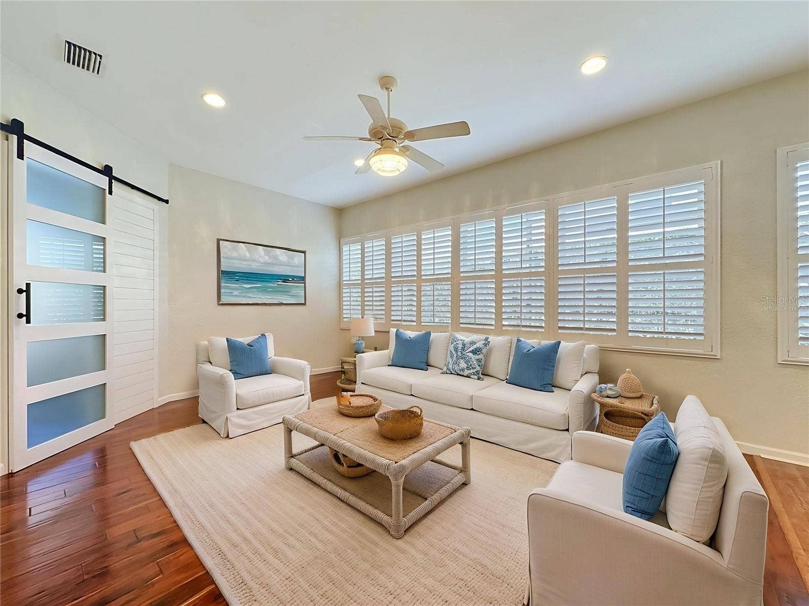 516 PLAYA DR, Davenport, FL 33837 Virtually staged Florida room
