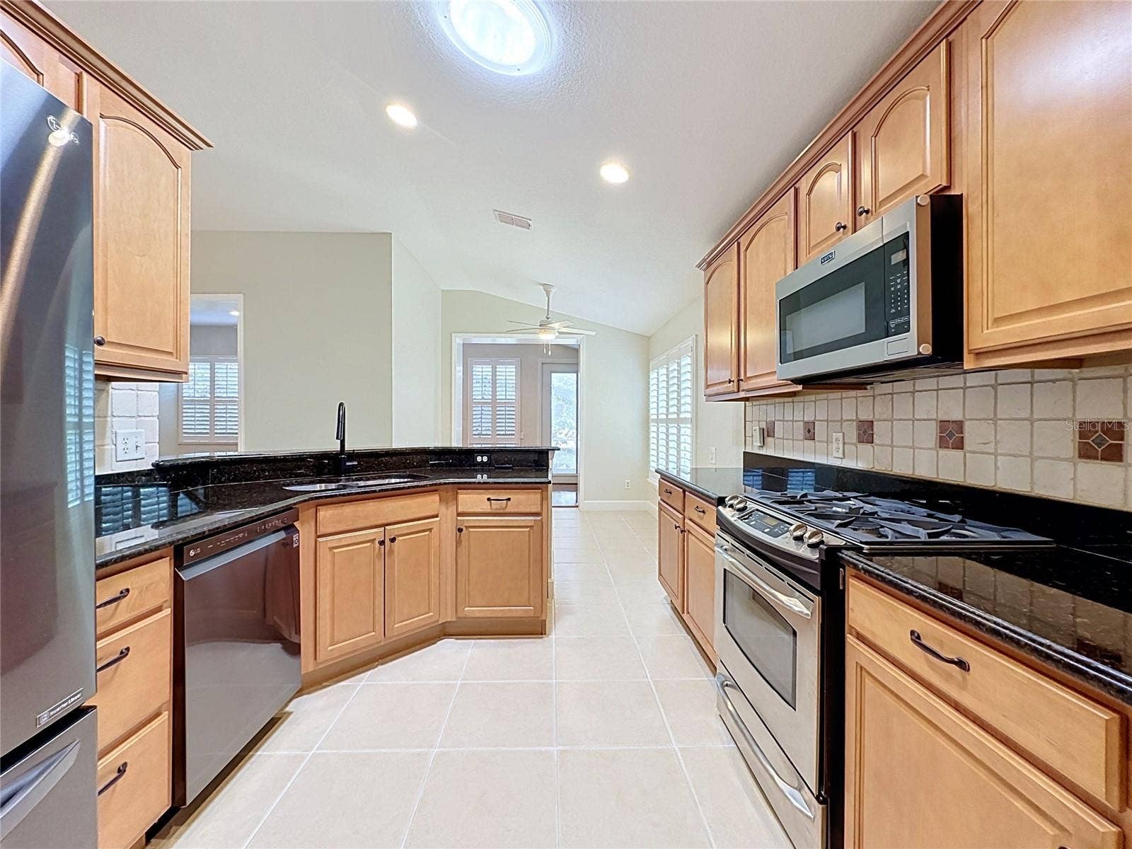 516 PLAYA DR, Davenport, FL 33837 516 PLAYA DR, Davenport, FL 33837