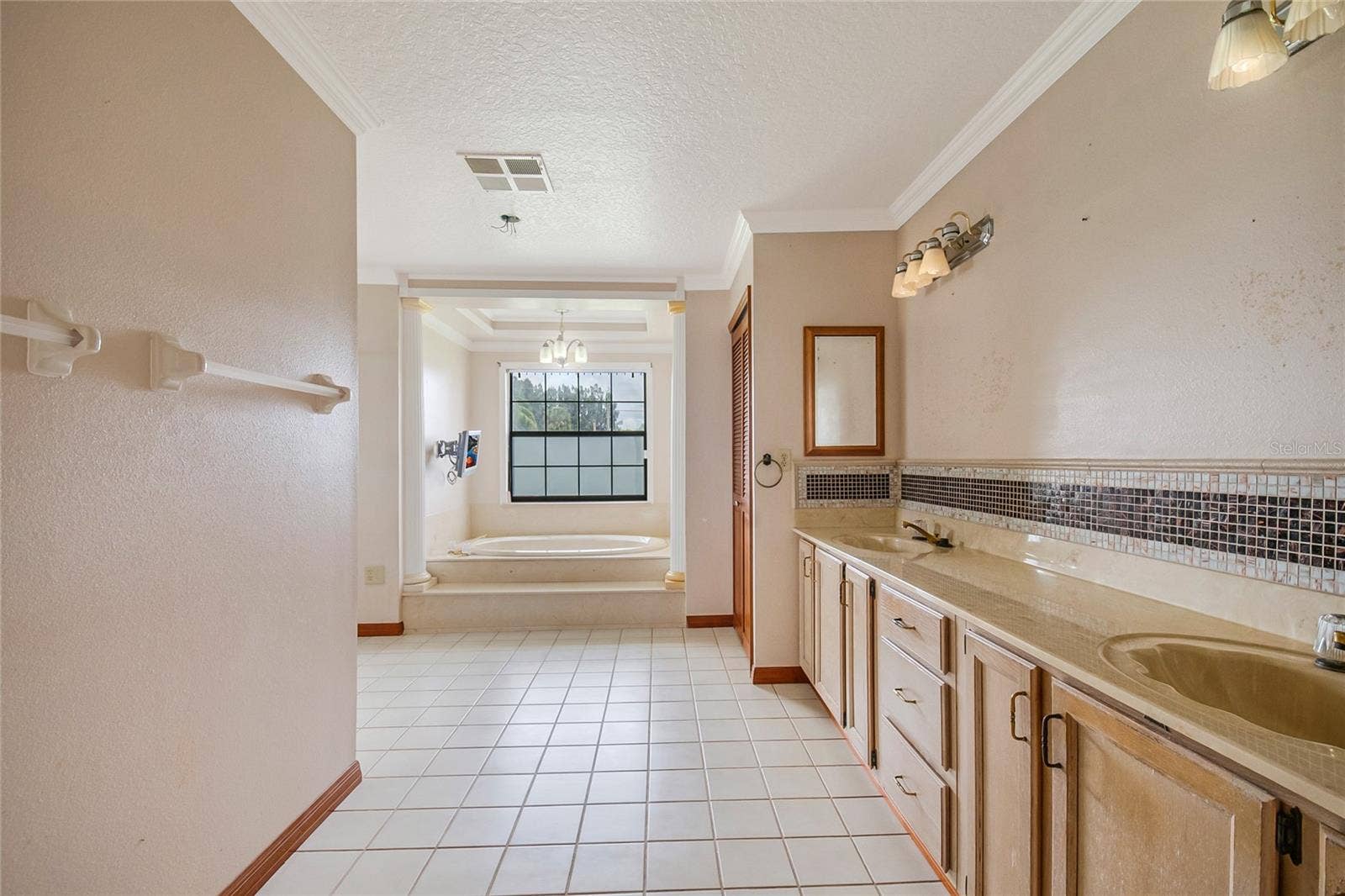 2222 N STEWART STREET, Kissimmee, FL 34746