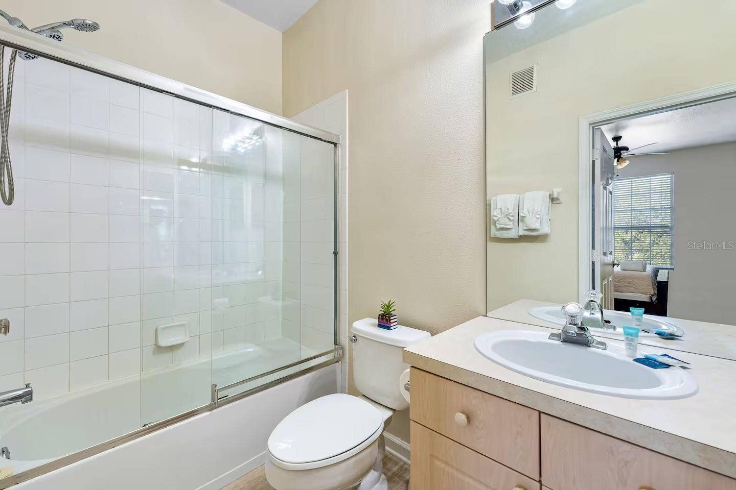 2307 BUTTERFLY PALM WAY, #302, Kissimmee, FL 34747