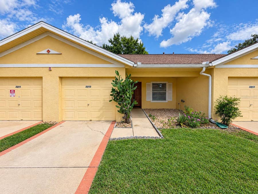 Property photo for 3213 QUEEN PALMS COURT, Kissimmee, FL